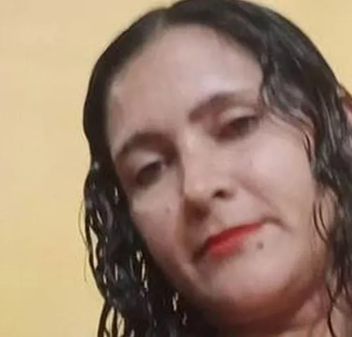 
          Imagem ilustrativa da imagem Mulher é arrastada de dentro de casa e sequestrada em Jaboatão dos Guararapes
          