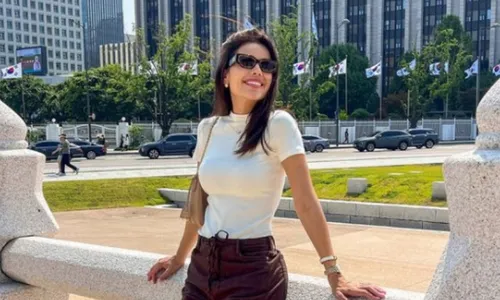 
          Imagem ilustrativa da imagem Música sobre o poder de Jesus na voz de Thuanny Carvalho
          