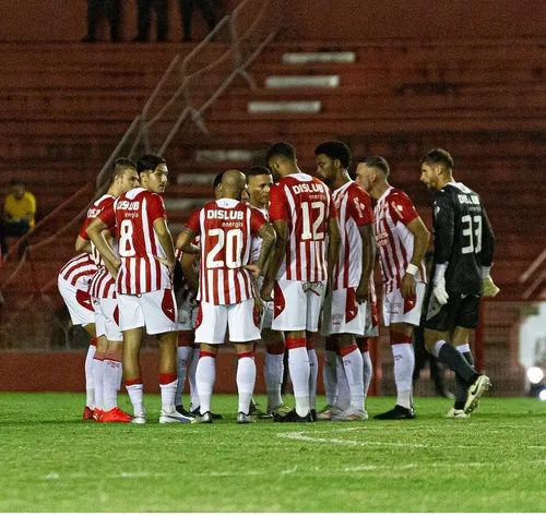 
          Imagem ilustrativa da imagem Náutico perde de virada para o Ypiranga e se complica ao ficar mais distante do G8
          