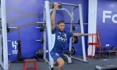 
          Imagem ilustrativa da imagem Neymar desabafa após eliminação de Medina nas Olimpíadas: "Surfe não é justo"
          