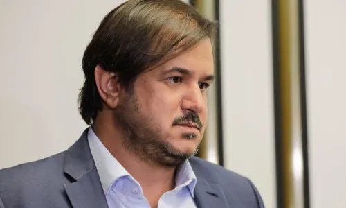 
          Imagem ilustrativa da imagem União Brasil declara apoio a Pazolini, apesar de integrar coligação de Ricardo
          