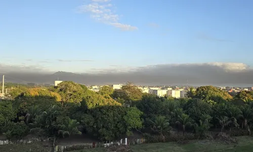 
          Imagem ilustrativa da imagem Nuvem escura chama atenção na Serra
          