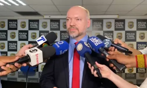 
          Imagem ilustrativa da imagem Operação “Laundry” apreende meio milhão e prende líder da organização criminosa
          