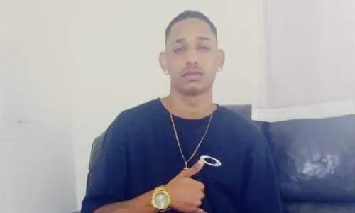 
          Imagem ilustrativa da imagem Ossada encontrada em Vila Velha é de jovem que sumiu há 11 meses
          