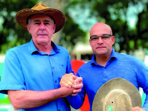 
          Imagem ilustrativa da imagem PL e PRTB fecham aliança pela disputa da prefeitura em Aracruz
          