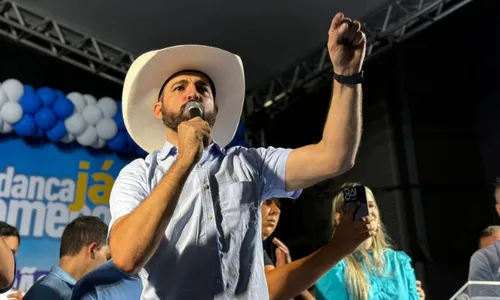 
          Imagem ilustrativa da imagem Pablo Muribeca é condenado pela Justiça Eleitoral e terá de pagar R$ 60 mil
          