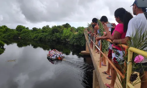 
          Imagem ilustrativa da imagem Pés na areia e ecoturismo em Itaúnas
          