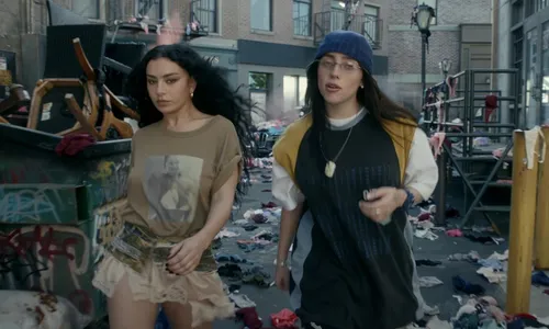 
          Imagem ilustrativa da imagem Playlist da Semana: Charli xcx e Billie Eilish lançam remix de “Guess”
          