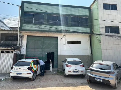 
          Imagem ilustrativa da imagem Polícia desmantela esquema de falsificação de azeite de oliva em Jaboatão
          