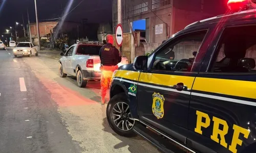 
          Imagem ilustrativa da imagem Polícia recupera carro furtado e mulher é presa em blitz no Norte do ES
          