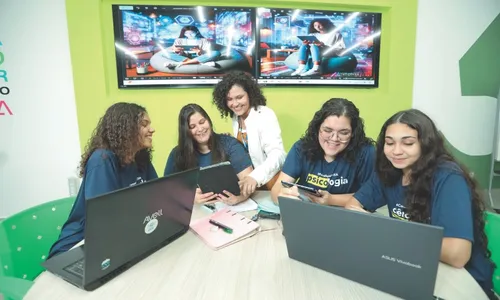 
          Imagem ilustrativa da imagem Procuram-se meninas para contribuir com o futuro da Ciência
          