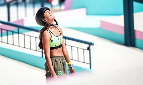 
          Imagem ilustrativa da imagem Rayssa Leal conquista bronze na última manobra no skate
          