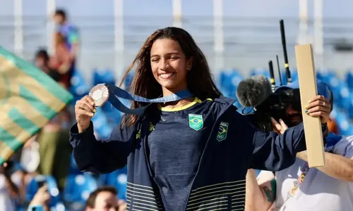 
          Imagem ilustrativa da imagem Rayssa Leal responde sobre rumor de atuar pelo Flamengo e reitera time do coração
          