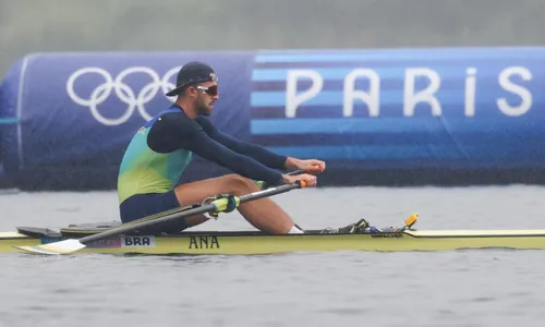 
          Imagem ilustrativa da imagem Remador Lucas Verthein tenta fazer história em Paris: 'Objetivo é ser o primeiro'
          