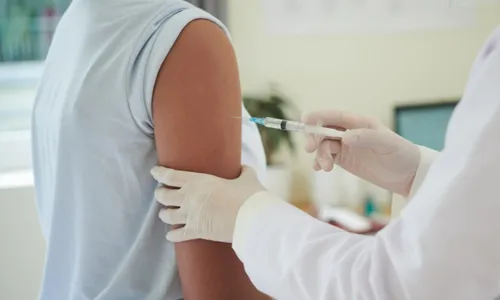 
          Imagem ilustrativa da imagem Secretaria de Saúde do ES vai enviar SMS para alertar pais sobre vacina da dengue
          