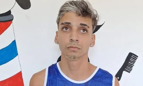 
          Imagem ilustrativa da imagem Suspeito de roubar e matar profissional da saúde é preso dentro de banheiro no ES
          