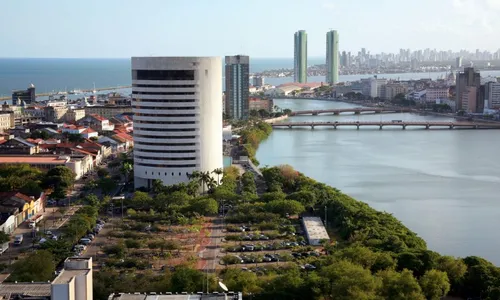 
          Imagem ilustrativa da imagem TRF5 abre concurso com salários até R$ 13.994,78; veja como se inscrever
          