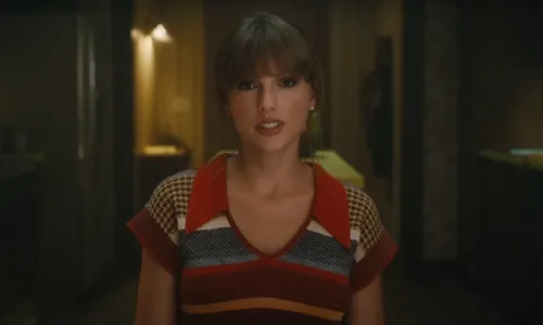 
          Imagem ilustrativa da imagem Taylor Swift tem shows cancelados na Áustria após plano de atentado terrorista
          