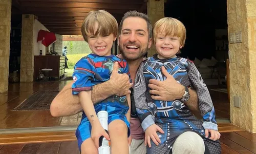 
          Imagem ilustrativa da imagem Thales Bretas, viúvo de Paulo Gustavo, revela talento de filho do casal
          