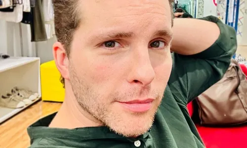 
          Imagem ilustrativa da imagem Thiago Fragoso diz que fala sobre héteros e brancos foi 'tirada de contexto'
          