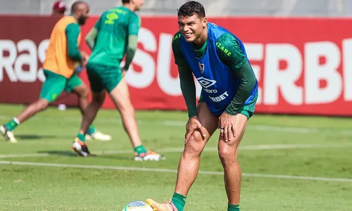 
          Imagem ilustrativa da imagem Thiago Silva reestreia pelo Fluminense contra o Cuiabá no Brasileirão
          