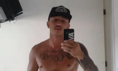 
          Imagem ilustrativa da imagem Tiroteio em Camburi: lutador de jiu-jitsu pode ter sido vítima de crime passional
          