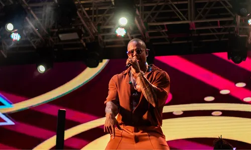 
          Imagem ilustrativa da imagem “Toda paixão tem chance de dar certo”, diz Léo Santana antes de show em Vitória
          