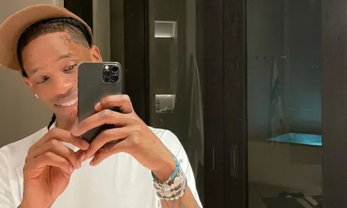 
          Imagem ilustrativa da imagem Travis Scott é preso em Paris após briga em hotel
          