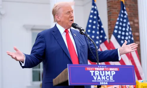 
          Imagem ilustrativa da imagem Trump defende fim de Imposto de Renda durante entrevista a podcast
          