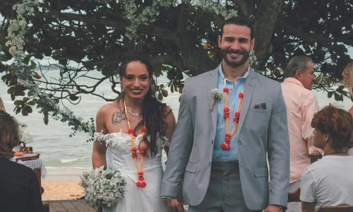 
          Imagem ilustrativa da imagem Um casamento no calçadão de Guarapari
          