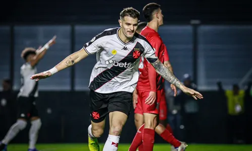 
          Imagem ilustrativa da imagem Vasco busca a virada no fim e vence o Athletico-PR pelo Brasileirão
          