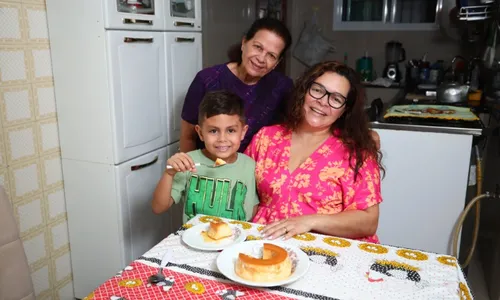 
          Imagem ilustrativa da imagem Vovós ensinam receitas que criam memórias
          