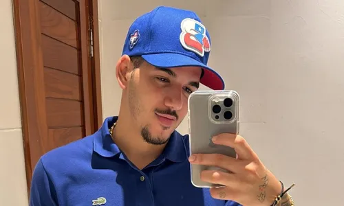 
          Imagem ilustrativa da imagem Zé Vaqueiro alerta para perigo das fake news após sofrer acidente de carro
          