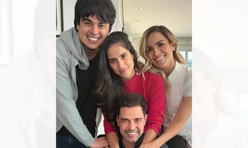 
          Imagem ilustrativa da imagem Zezé Di Camargo conta reação dos filhos ao anunciar bebê: 'Aumentar o patrimônio'
          