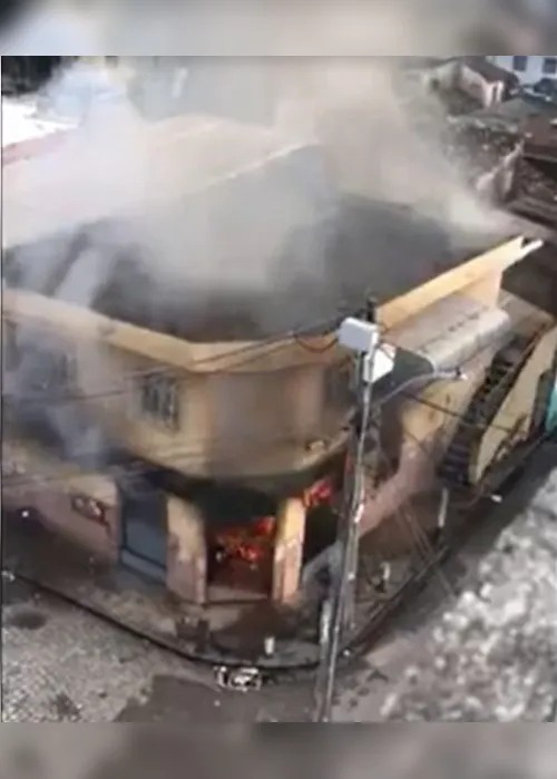 Imagem ilustrativa da imagem Incêndio atinge mercearia no bairro de Afogados neste domingo