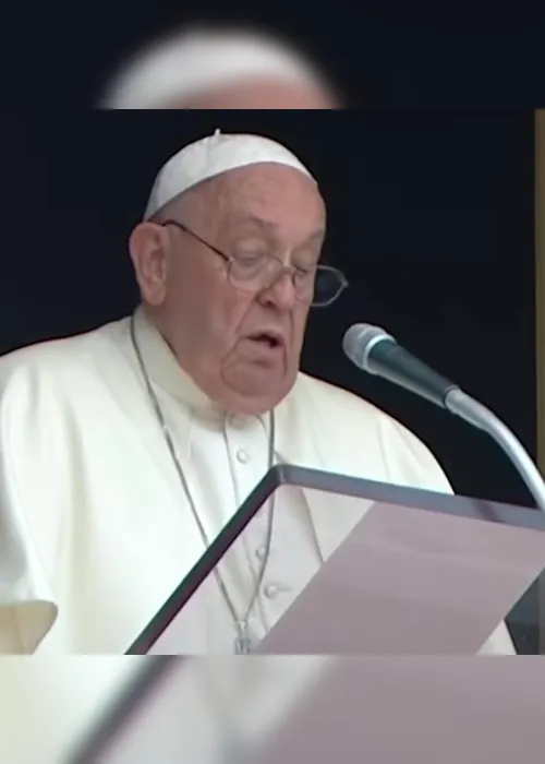 Imagem ilustrativa da imagem Papa tem dificuldades respiratórias e pede para assistente ler discurso