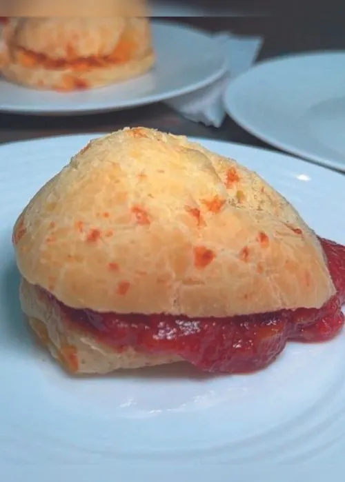 
          Imagem ilustrativa da imagem Rota da Ferradura: paisagens de tirar o fôlego em Guarapari
          