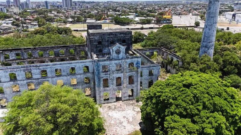 Imagem ilustrativa da imagem Fábrica Tacaruna vai ser escola técnica e centro de formação educacional