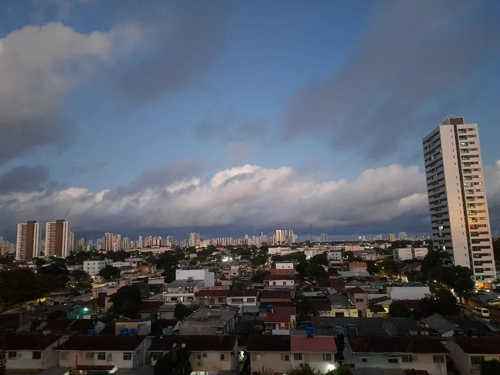 Imagem ilustrativa da imagem Previsão de pouca chuva e muito calor em Pernambuco até o fim do ano