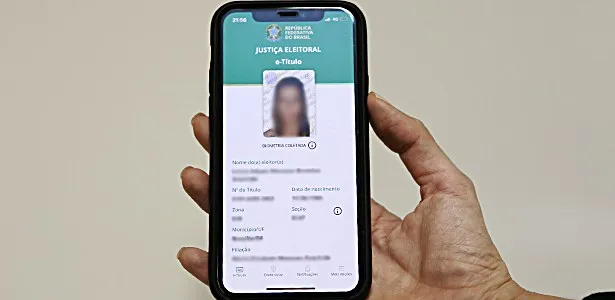 Imagem ilustrativa da imagem TSE avisa que é necessário atualizar o e-título para usar o app no dia da votação