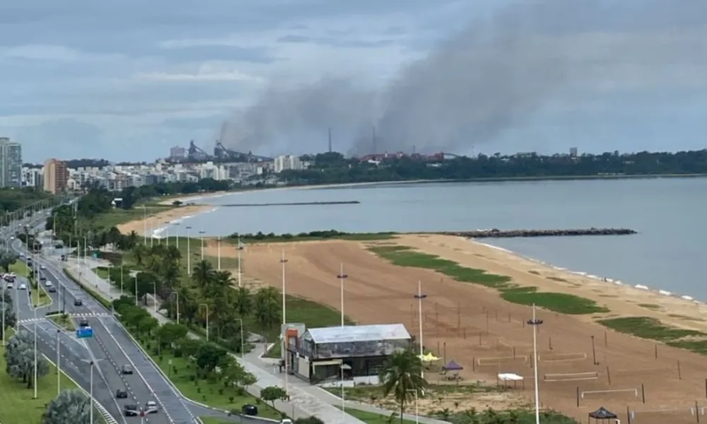 Vídeo mostra instalações em chamas na Arcelor após barulho em usina. Entenda