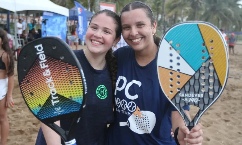 Imagem ilustrativa da imagem Amizade dentro e fora da quadra: conheça as campeãs do Tribuna Open de Beach Tennis