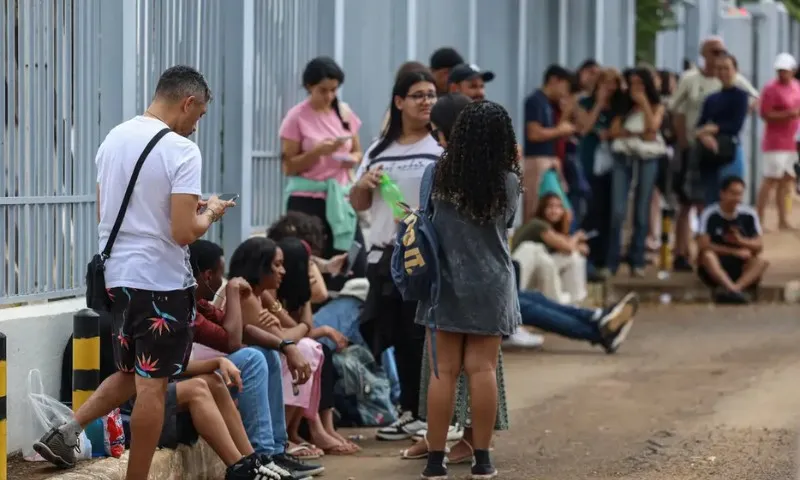 Imagem ilustrativa da imagem Prazo para pagar taxa de inscrição do Enem 2025 termina hoje