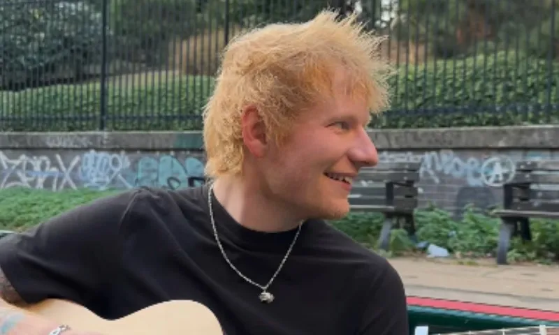 Imagem ilustrativa da imagem Ed Sheeran chega ao Brasil: 'Me mandem recomendações do que fazer'