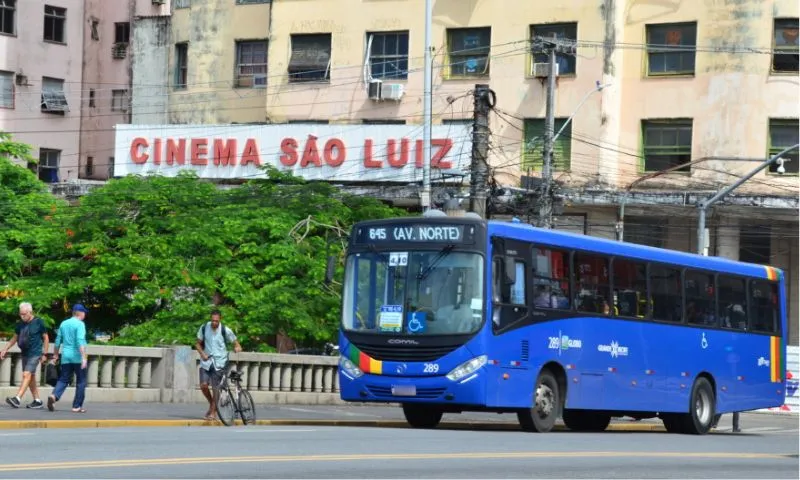 Imagem ilustrativa da imagem Eleitores do Grande Recife terão ônibus e metrô gratuitos no dia das eleições