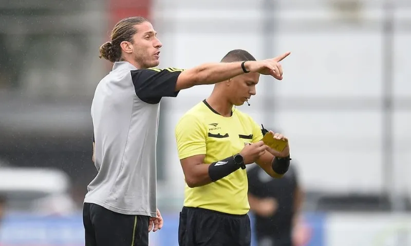 Imagem ilustrativa da imagem Filipe Luís torna Flamengo um time que não sofre gol