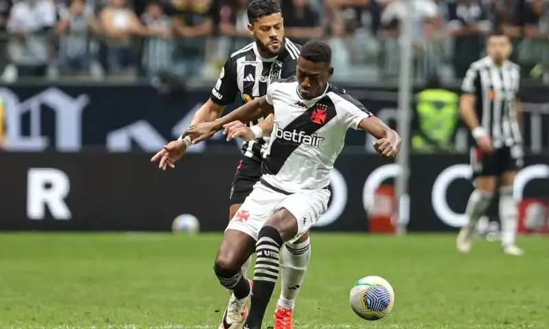 Imagem ilustrativa da imagem Vasco e Atlético-MG buscam recuperação no Brasileirão em duelo direto da 37ª rodada