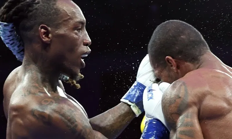 Imagem ilustrativa da imagem Em revanche, americano vence brasileiro e retoma mundial de boxe