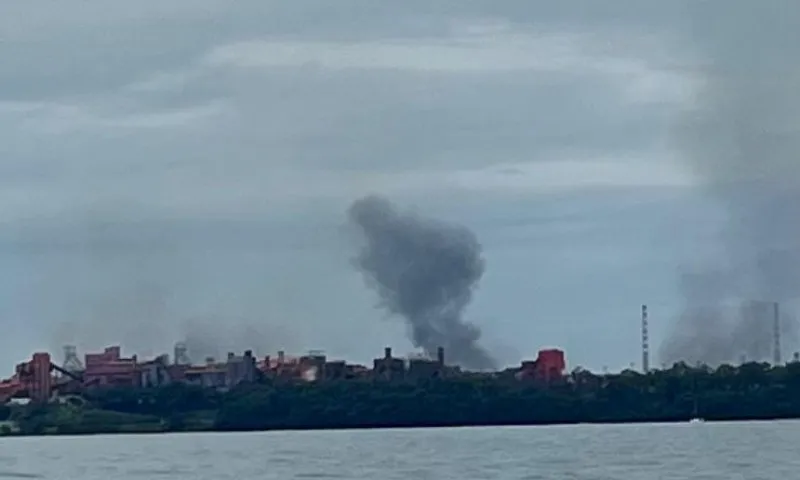 Imagem ilustrativa da imagem Explosão em Porto de Tubarão assusta moradores em cidades do Espírito Santo