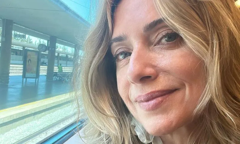 Imagem ilustrativa da imagem Letícia Spiller diz que ex já namorou suas amigas: 'Sempre dou força'